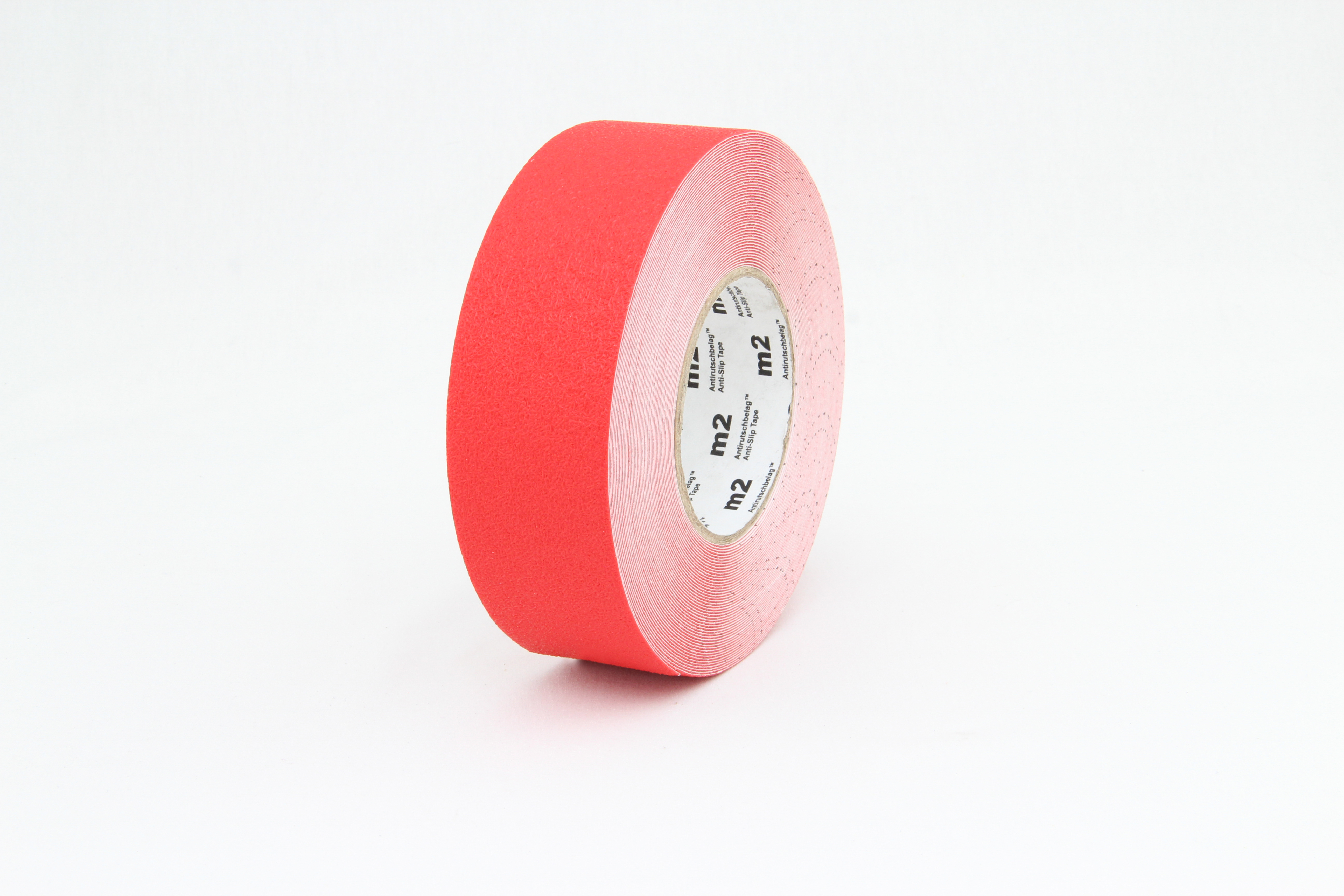 Das rote Bodenmarkierungsklebeband von TR-KSR Mehlhose bietet rutschhemmende Sicherheit und Strapazierfähigkeit, ideal für Innenbereiche und gabelstaplerüberfahrbar.