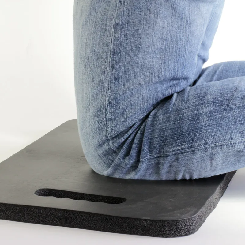 Schwarze Kniematte 53x36x2,5cm von TR-BMK Mehlhose: Leicht, komfortabel und sch?tzend, ideal f?r Werkst?tten, Baustellen und Gartenarbeiten.