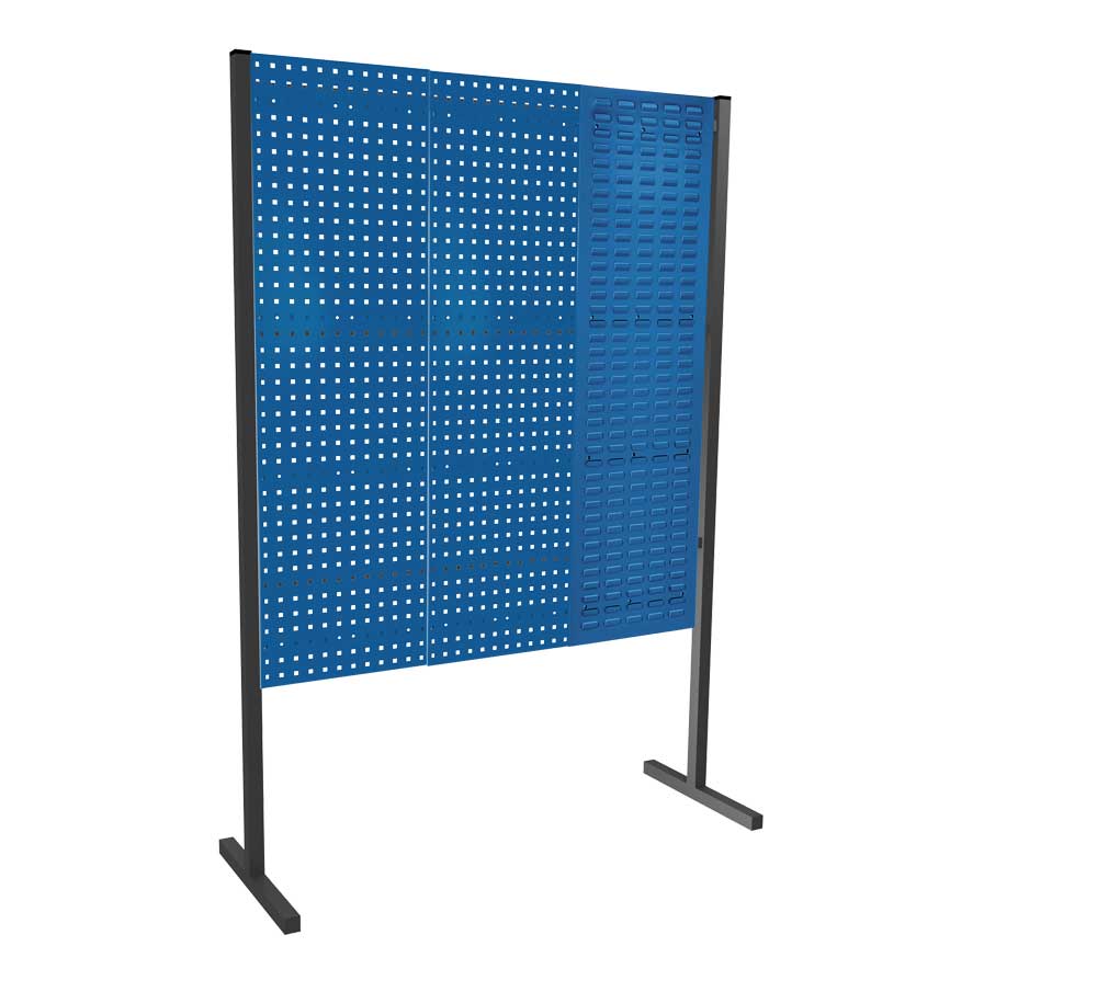 Das ®RasterPlan Trennwand Einzelfeld in RAL 5010 (1500x1500 mm) bietet flexible Anpassung mit zwei Lochplatten und einer Schlitzplatte für industrielle Anwendungen.