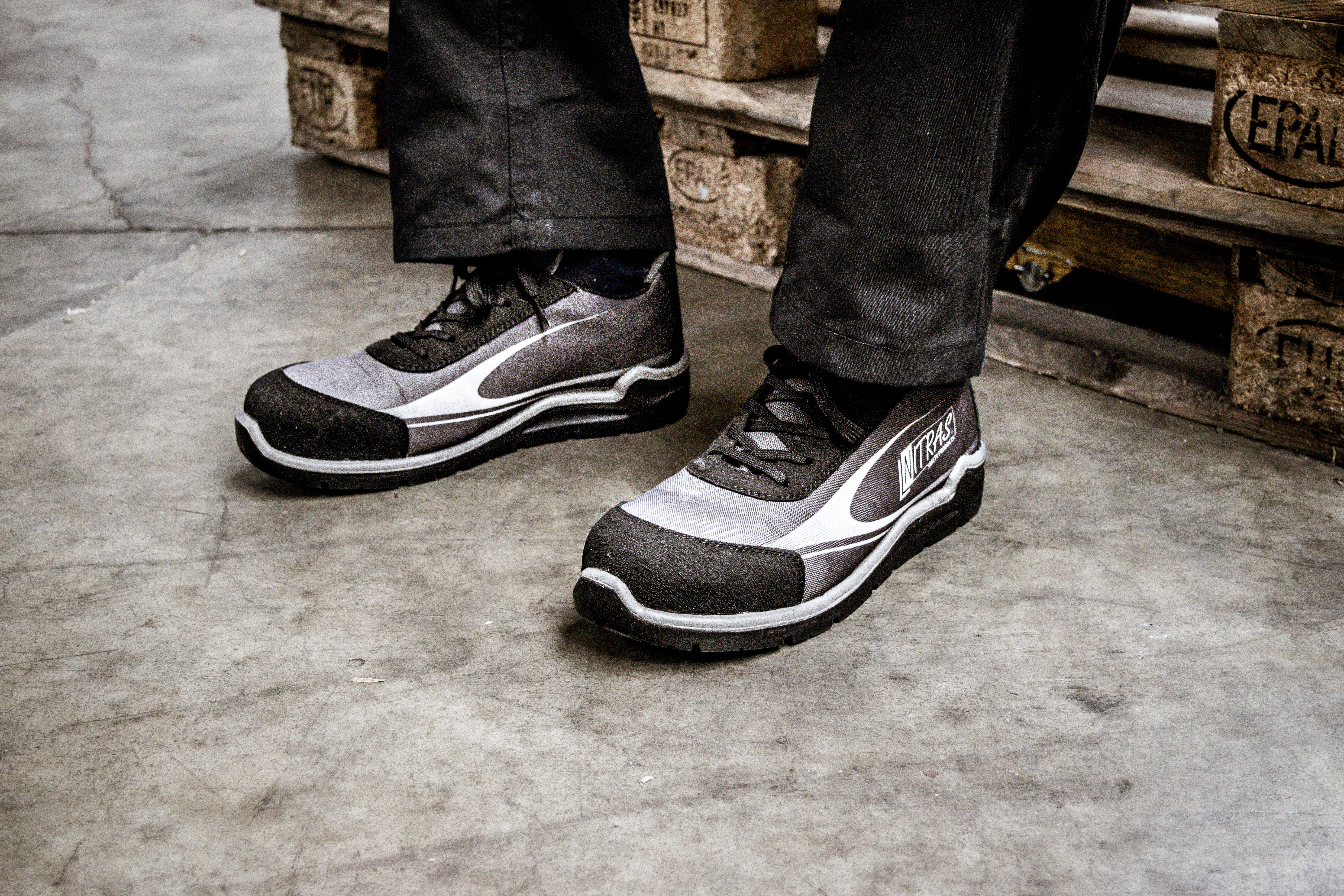 NITRAS UNIQUE STEP , S3 Sicherheitshalbschuhe, anthrazit, EN ISO 20345, DGUV Regel 112-191