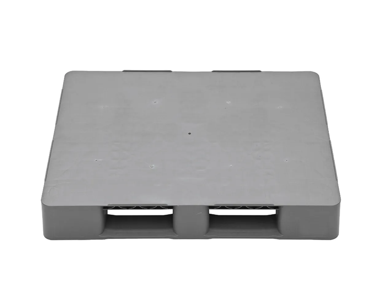 Die TIDUS CLEAN 1210 3R von Purus ist eine graue, hygienische Kunststoffpalette mit 4000 kg Traglast, ideal f?r Lebensmittel- und Pharmalogistik.