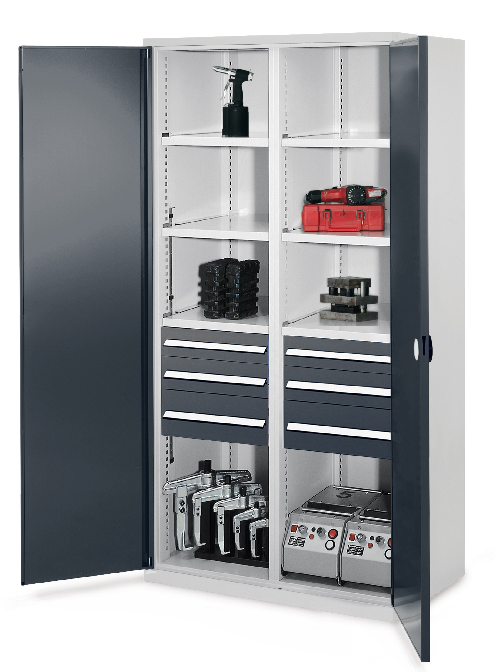 Schwerlastschrank Modell 55 von Kappes Systeme: Robuste Stahlkonstruktion mit doppelwandigen Türen, verstellbaren Fachböden und hoher Tragfähigkeit für optimale Organisation.