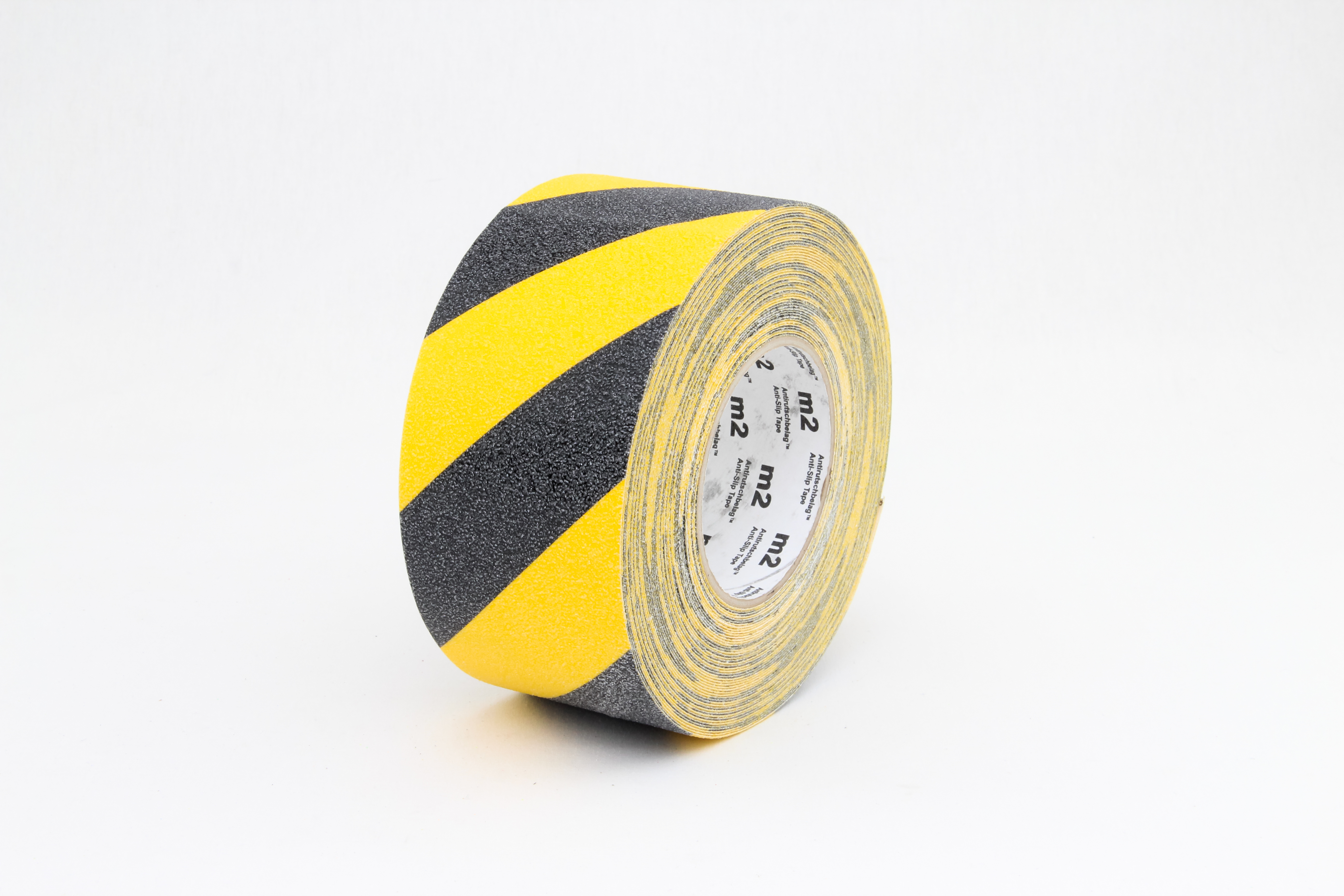 Das m2-Antirutschband von Mehlhose in Schwarz/Gelb bietet exzellente Rutschhemmung und einfache Montage, ideal für Innen- und Außenbereiche. Maße: 75mm x 18,3m.