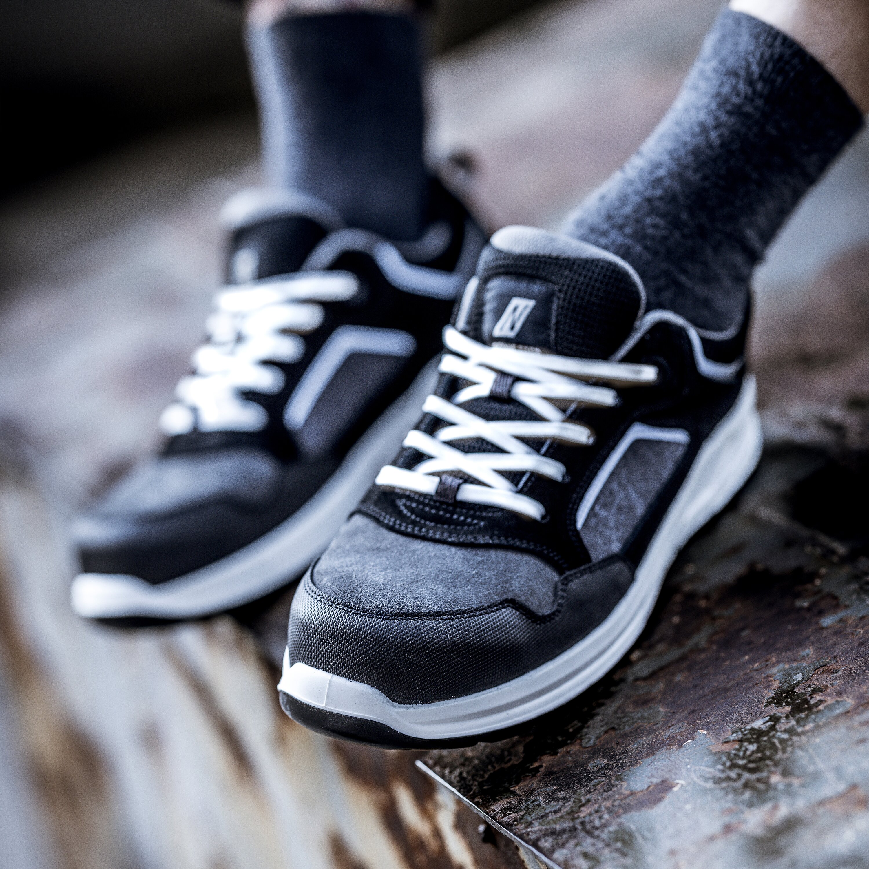 NITRAS CLASSIC STEP, S1P Sicherheitshalbschuhe, grau / schwarz, EN ISO 20345, EN 61340-4-3, DGUV Regel 112-191