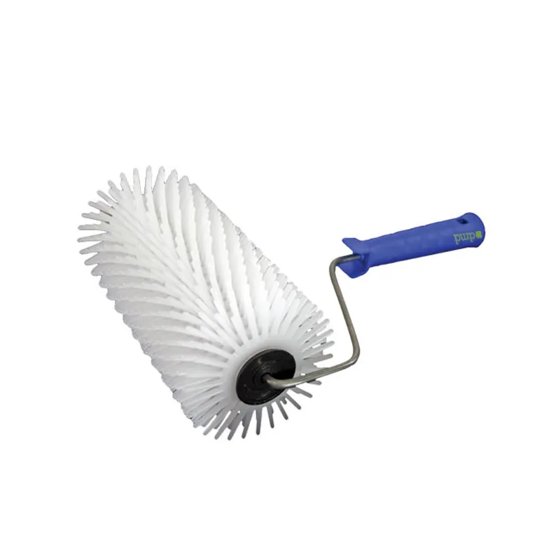 Der 17,5 cm lange Gummi-Stachelroller von Mehlhose sorgt f?r perfekte Bel?ftung und entfernt Luftblasen effizient mit robusten, gleichm??igen Stacheln.