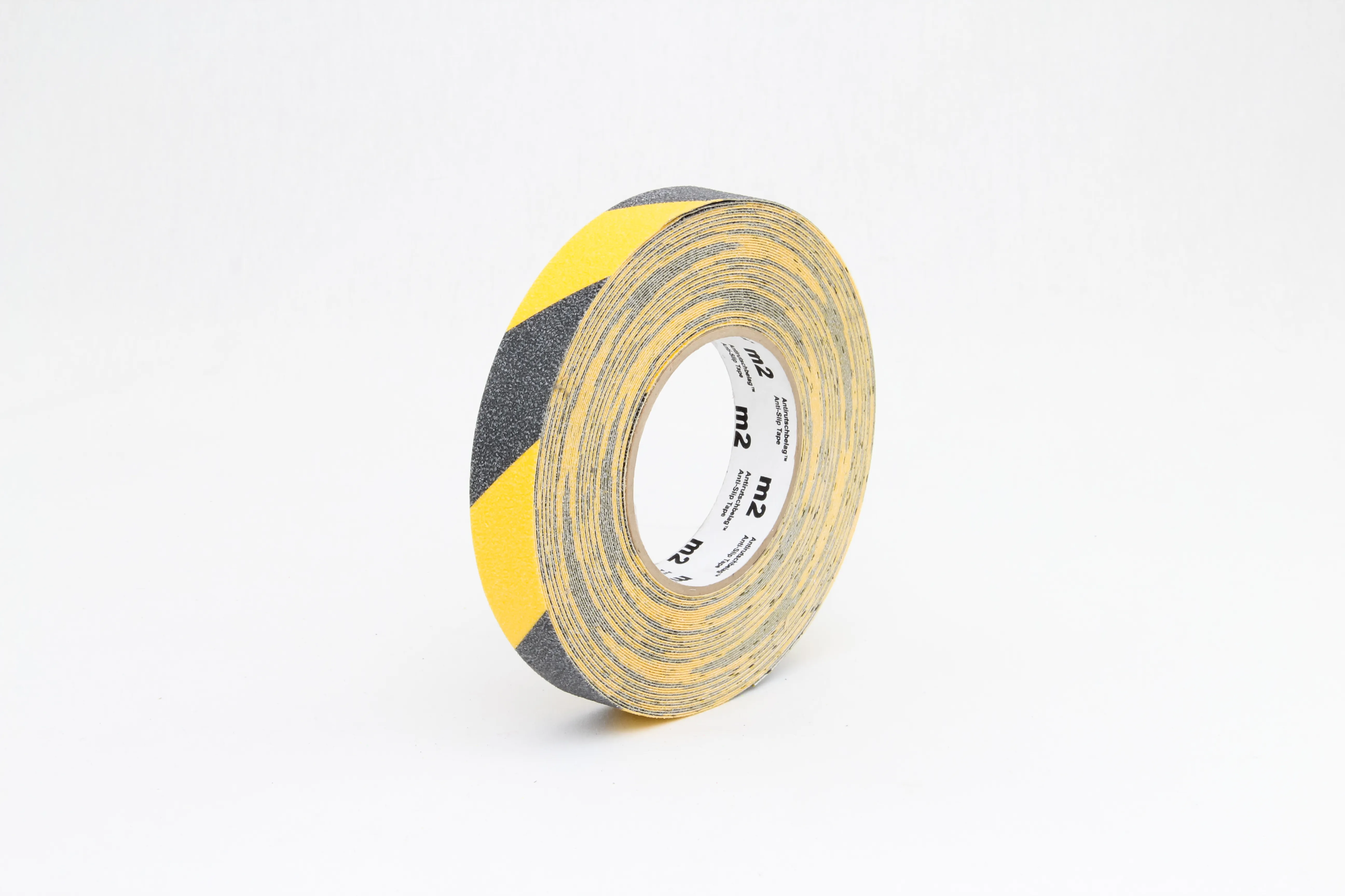 Produktbild: Antirutschbelag von Mehlhose in Schwarz/Gelb, 25mm x 18,3m Rolle. Bietet R13 Rutschhemmung, langlebigen Halt und ist ideal f?r Innen- und Au?enbereiche.