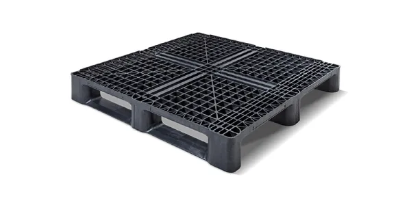 Kunststoffpalette 1140 x 1140 mm von Q-PALL BV mit offenem Deck und 3 Kufen, ideal f?r Industrie und Logistik, bietet hohe Tragf?higkeit und Langlebigkeit.